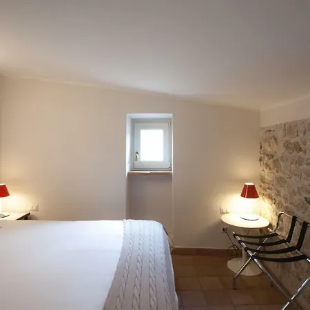 Lelive Bed And Breakfast Sermoneta Exterior photo